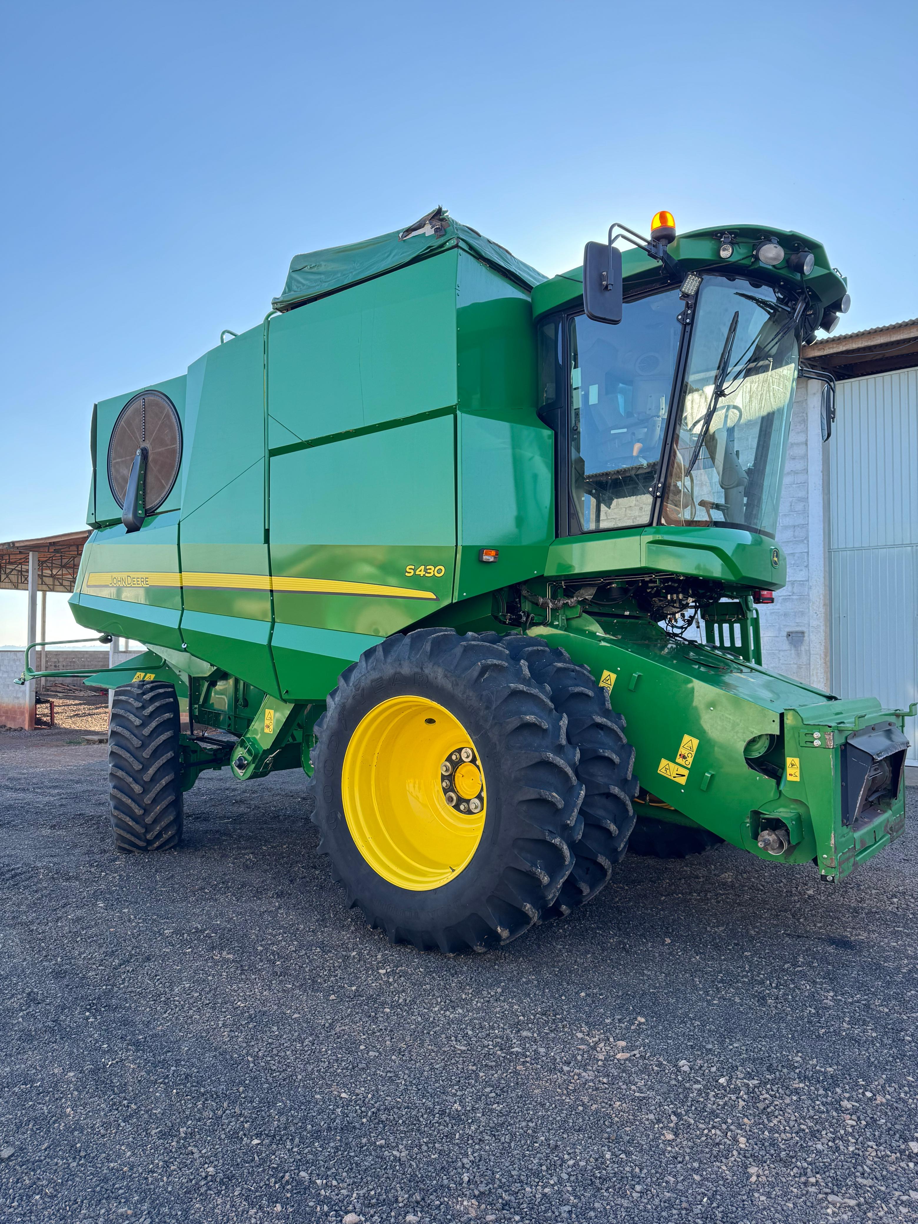 John Deere S430